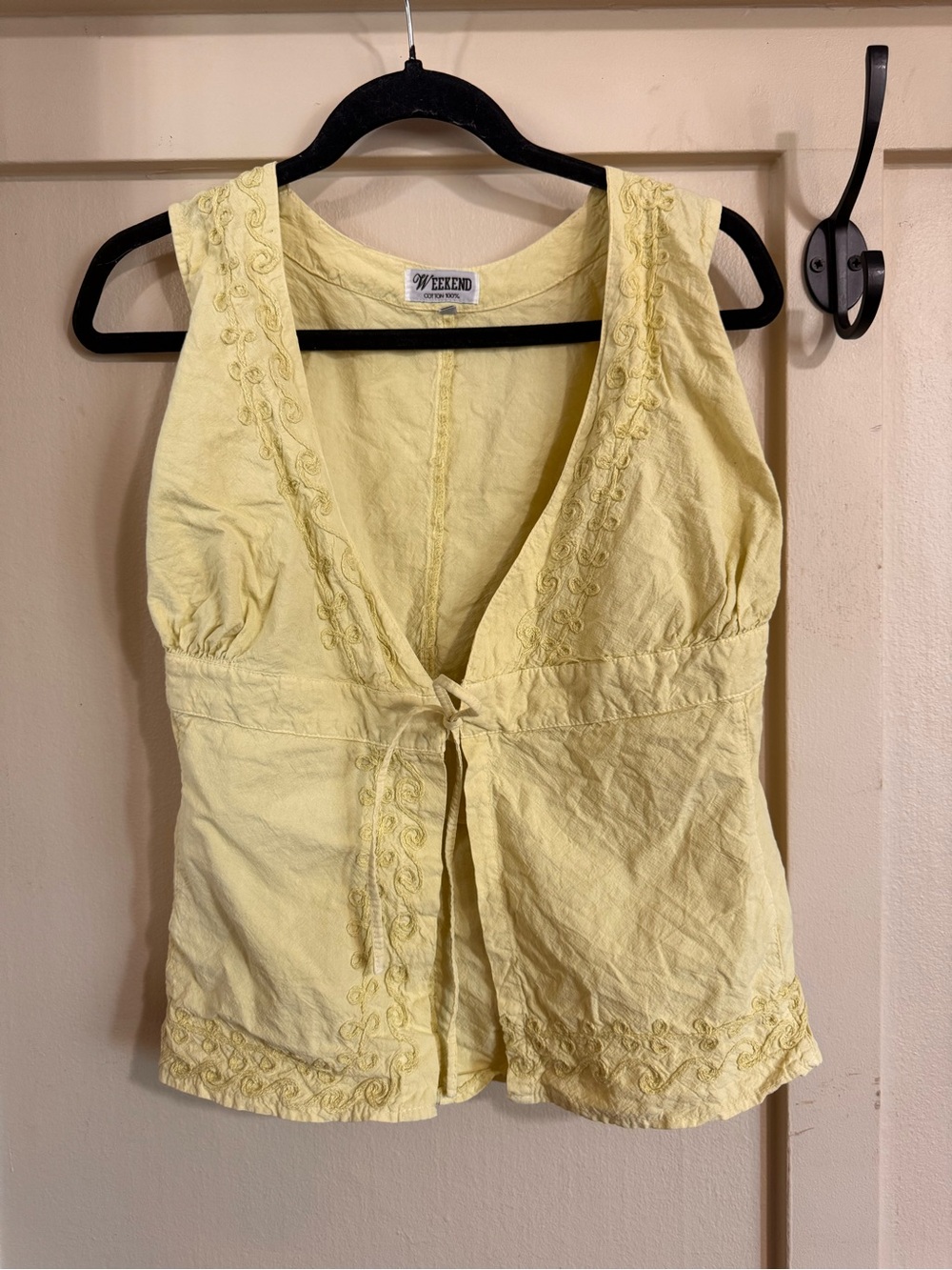 Vintage Women's Green/Yellow Embroidered Tie-Front Tank Top